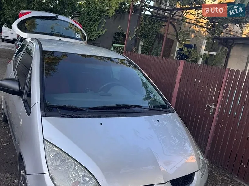 Mitsubishi Colt