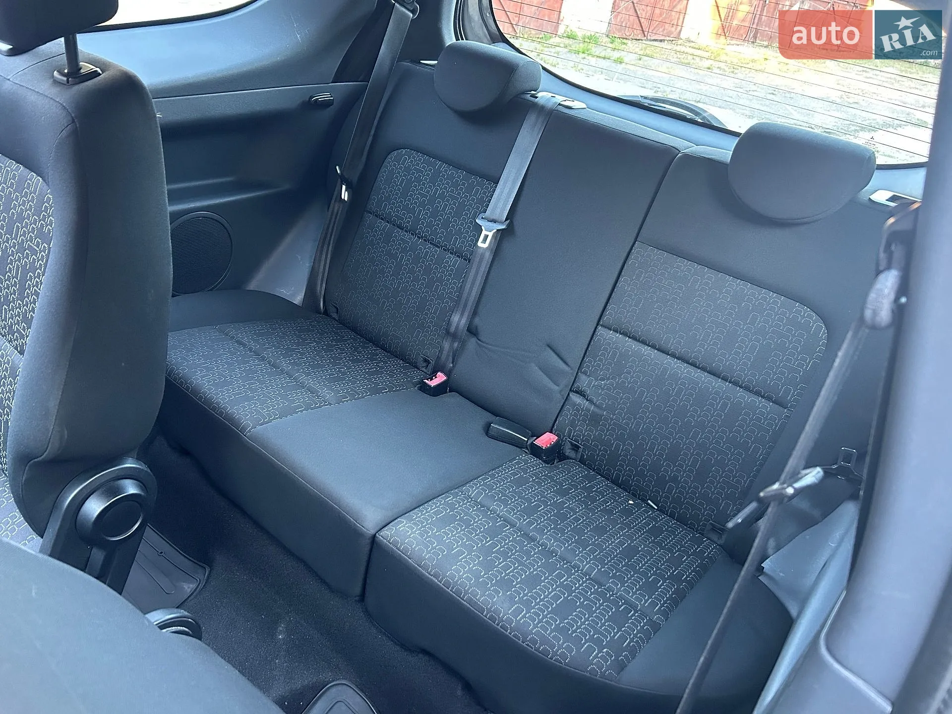 2011 Mitsubishi Colt - мініатюра 13