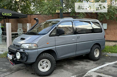 Минивэн Mitsubishi Delica 2000 в Одессе