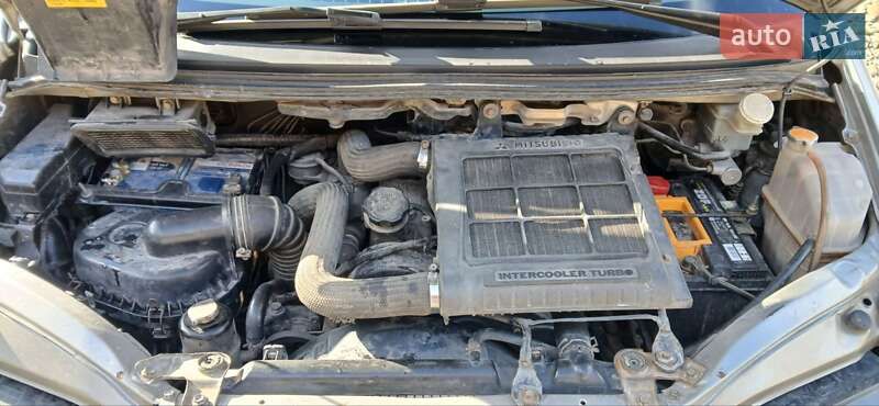 Минивэн Mitsubishi Delica 1999 в Кутах фото 6 Минивэн Mitsubishi Delica 1999 в Кутах