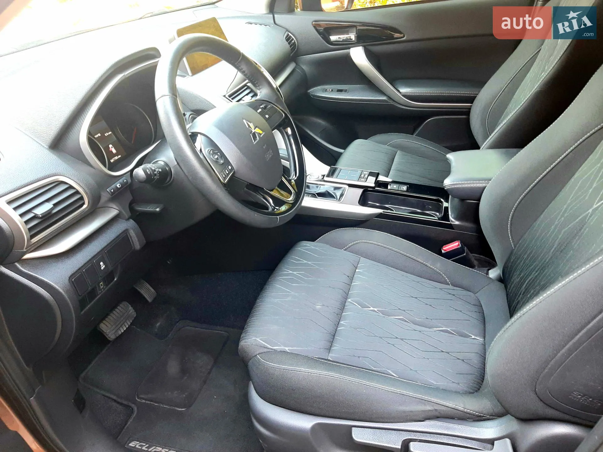 2018 Mitsubishi Eclipse Cross - мініатюра 10