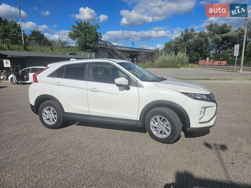 Внедорожник / Кроссовер Mitsubishi Eclipse Cross 2019 в 