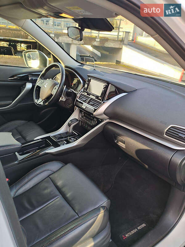 Внедорожник / Кроссовер Mitsubishi Eclipse Cross 2018 в Рахове фото 11 Внедорожник / Кроссовер Mitsubishi Eclipse Cross 2018 в Рахове