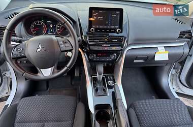Внедорожник / Кроссовер Mitsubishi Eclipse Cross 2022 в 