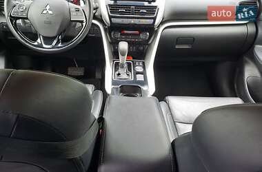 Внедорожник / Кроссовер Mitsubishi Eclipse Cross 2022 в 
