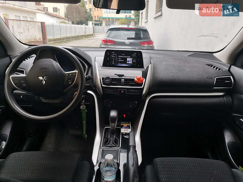 Внедорожник / Кроссовер Mitsubishi Eclipse Cross 2018 в Николаеве фото 2 Внедорожник / Кроссовер Mitsubishi Eclipse Cross 2018 в Николаеве