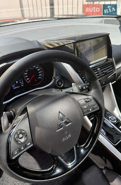 Позашляховик / Кросовер Mitsubishi Eclipse Cross 2023 в 