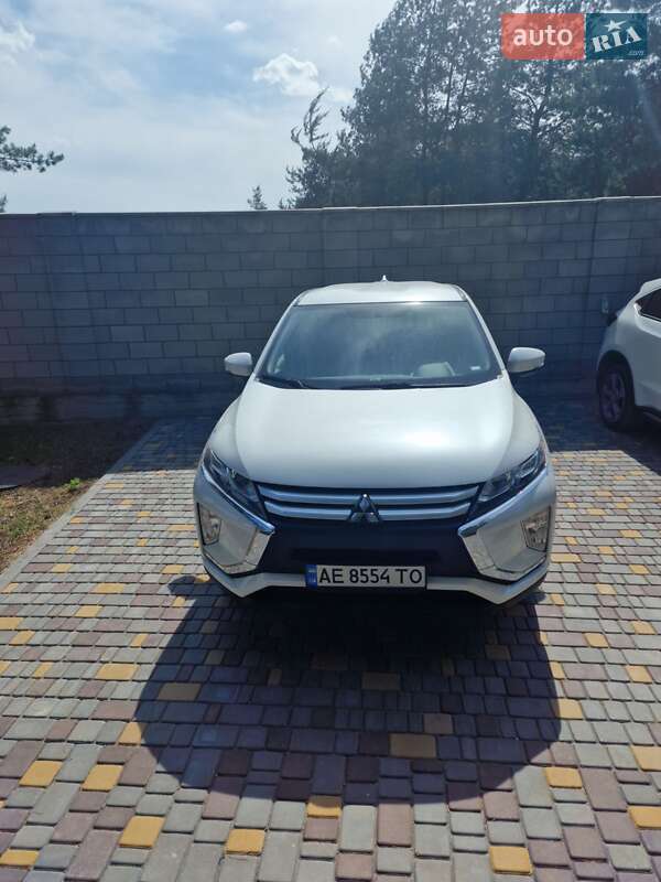 Внедорожник / Кроссовер Mitsubishi Eclipse Cross 2020 в 