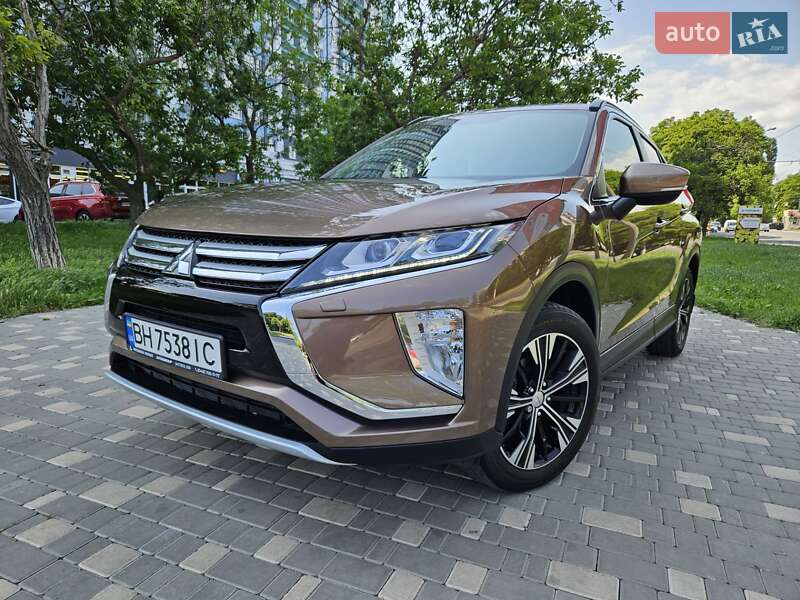 Позашляховик / Кросовер Mitsubishi Eclipse Cross 2018 в 