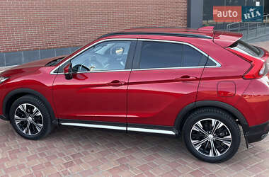 Позашляховик / Кросовер Mitsubishi Eclipse Cross 2020 в 