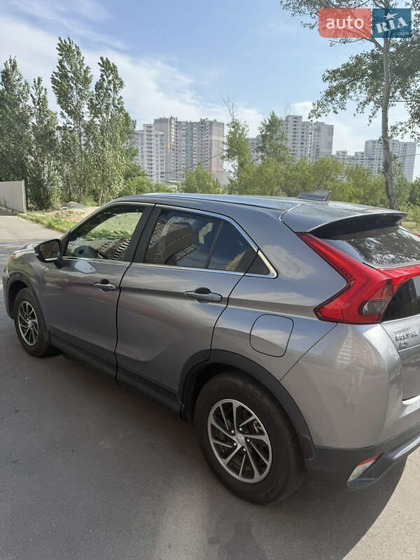 Внедорожник / Кроссовер Mitsubishi Eclipse Cross 2020 в Киеве фото 5 Внедорожник / Кроссовер Mitsubishi Eclipse Cross 2020 в Киеве