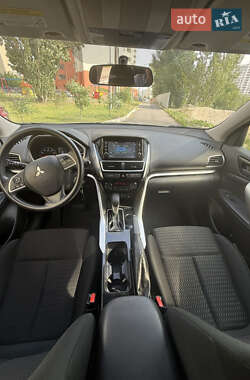 Внедорожник / Кроссовер Mitsubishi Eclipse Cross 2020 в 