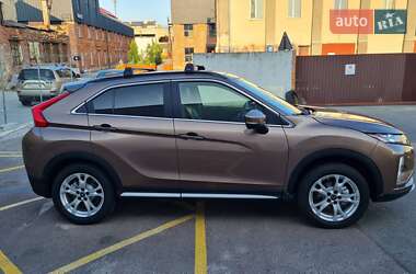 Внедорожник / Кроссовер Mitsubishi Eclipse Cross 2018 в 