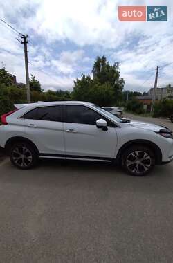 Внедорожник / Кроссовер Mitsubishi Eclipse Cross 2018 в 