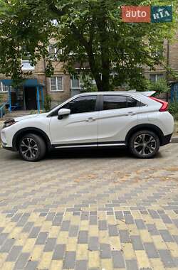 Внедорожник / Кроссовер Mitsubishi Eclipse Cross 2018 в 