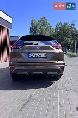 Позашляховик / Кросовер Mitsubishi Eclipse Cross 2021 в 
