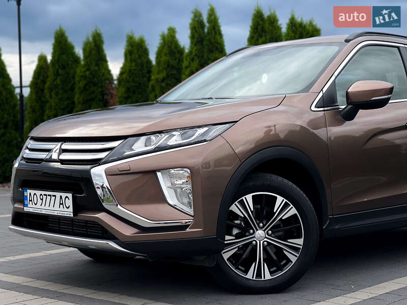 Внедорожник / Кроссовер Mitsubishi Eclipse Cross 2018 в 