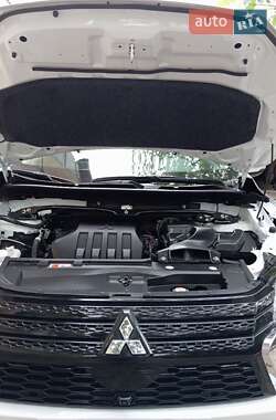 Внедорожник / Кроссовер Mitsubishi Eclipse Cross 2022 в 