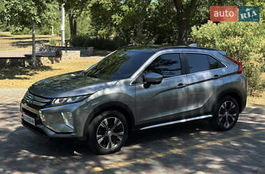 Внедорожник / Кроссовер Mitsubishi Eclipse Cross 2018 в 