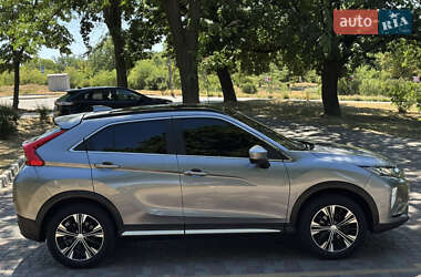Внедорожник / Кроссовер Mitsubishi Eclipse Cross 2018 в 