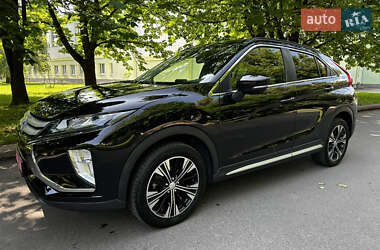 Внедорожник / Кроссовер Mitsubishi Eclipse Cross 2018 в 
