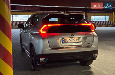 Внедорожник / Кроссовер Mitsubishi Eclipse Cross 2018 в 
