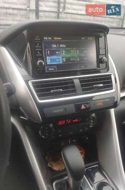 Внедорожник / Кроссовер Mitsubishi Eclipse Cross 2020 в 