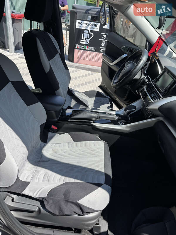 Внедорожник / Кроссовер Mitsubishi Eclipse Cross 2019 в Киеве