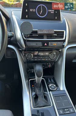 Внедорожник / Кроссовер Mitsubishi Eclipse Cross 2018 в 