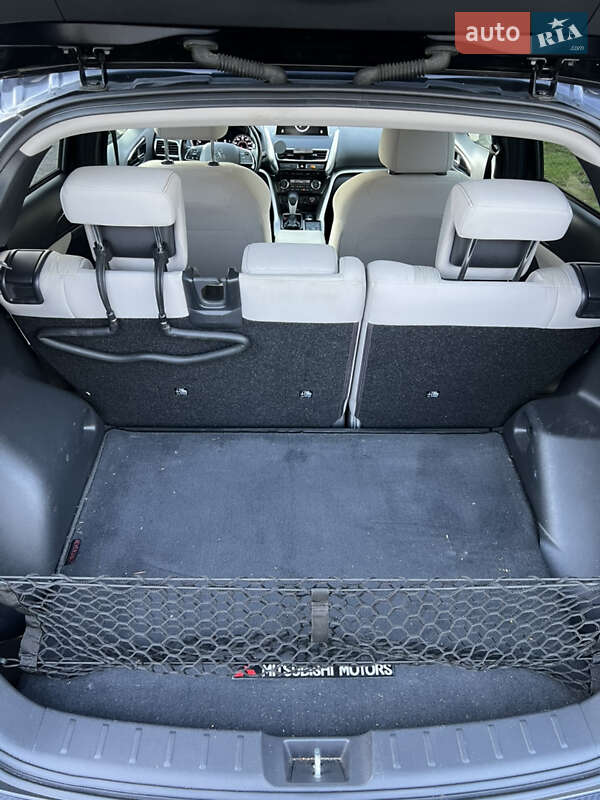 Позашляховик / Кросовер Mitsubishi Eclipse Cross 2018 в Києві