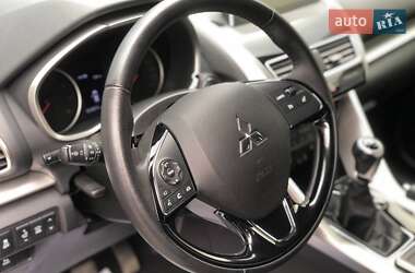 Внедорожник / Кроссовер Mitsubishi Eclipse Cross 2018 в 