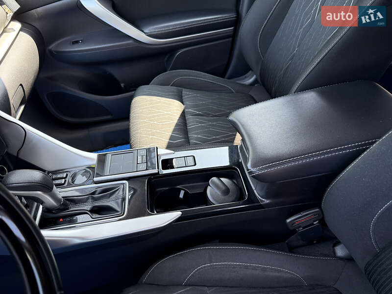 Позашляховик / Кросовер Mitsubishi Eclipse Cross 2020 в Дніпрі