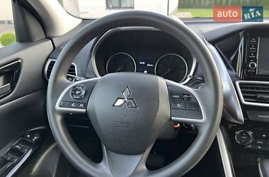 Позашляховик / Кросовер Mitsubishi Eclipse Cross 2018 в 