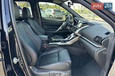 Позашляховик / Кросовер Mitsubishi Eclipse Cross 2023 в 