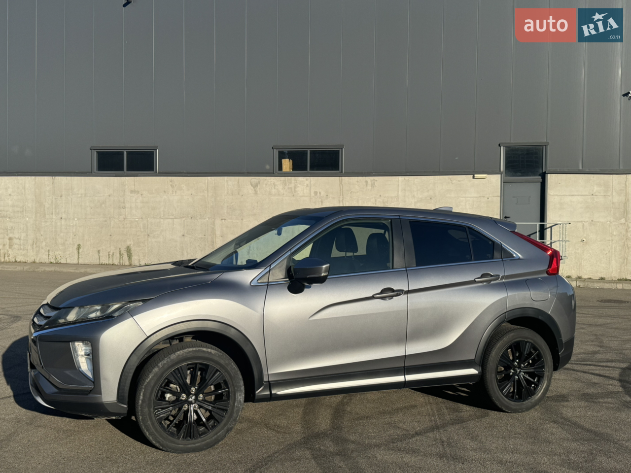 2018 Mitsubishi Eclipse Cross - мініатюра 19