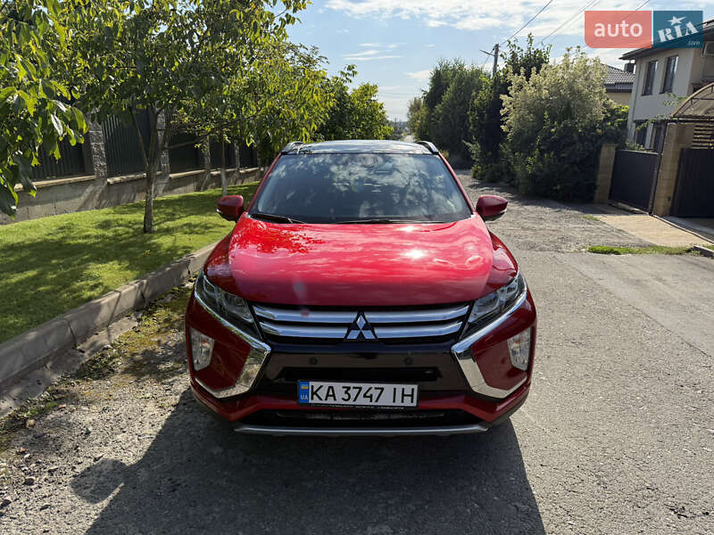 Внедорожник / Кроссовер Mitsubishi Eclipse Cross 2018 в 