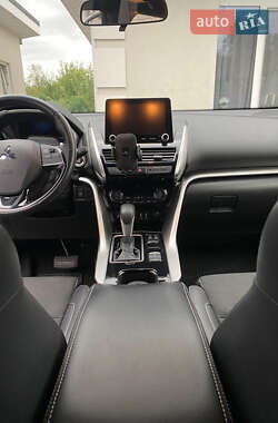 Внедорожник / Кроссовер Mitsubishi Eclipse Cross 2021 в 