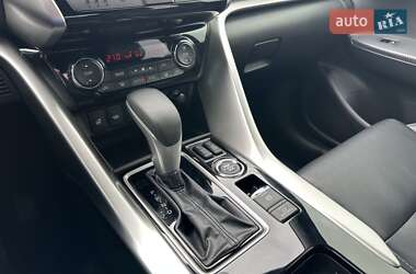 Позашляховик / Кросовер Mitsubishi Eclipse Cross 2023 в 