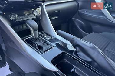 Позашляховик / Кросовер Mitsubishi Eclipse Cross 2022 в 