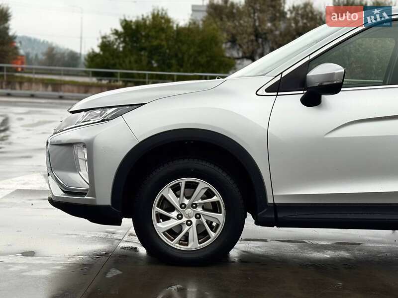Позашляховик / Кросовер Mitsubishi Eclipse Cross 2018 в Києві фото 8 Позашляховик / Кросовер Mitsubishi Eclipse Cross 2018 в Києві