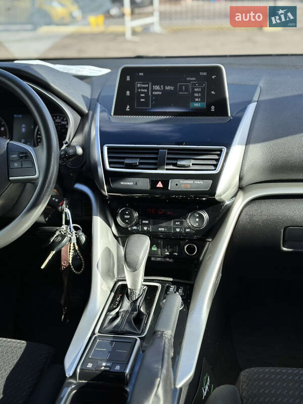 Внедорожник / Кроссовер Mitsubishi Eclipse Cross 2020 в Киеве