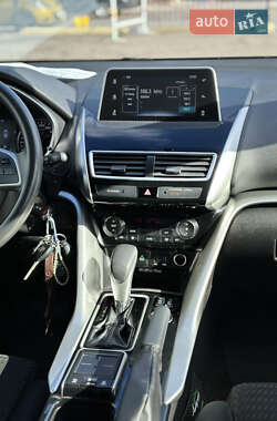 Внедорожник / Кроссовер Mitsubishi Eclipse Cross 2020 в 