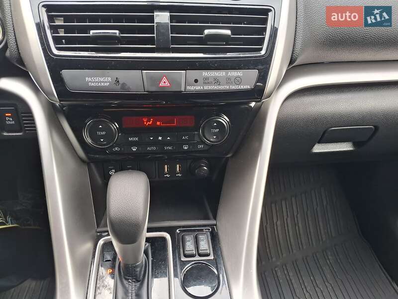 Позашляховик / Кросовер Mitsubishi Eclipse Cross 2022 в Дніпрі фото 34 Позашляховик / Кросовер Mitsubishi Eclipse Cross 2022 в Дніпрі