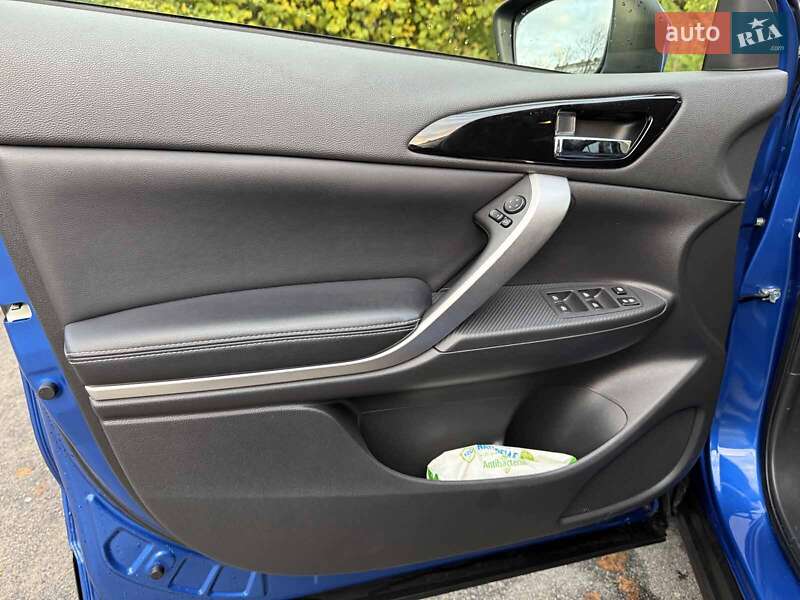 Позашляховик / Кросовер Mitsubishi Eclipse Cross 2021 в Києві фото 15 Позашляховик / Кросовер Mitsubishi Eclipse Cross 2021 в Києві