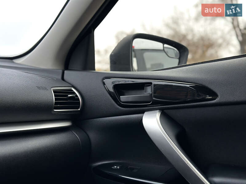 Внедорожник / Кроссовер Mitsubishi Eclipse Cross 2019 в Днепре