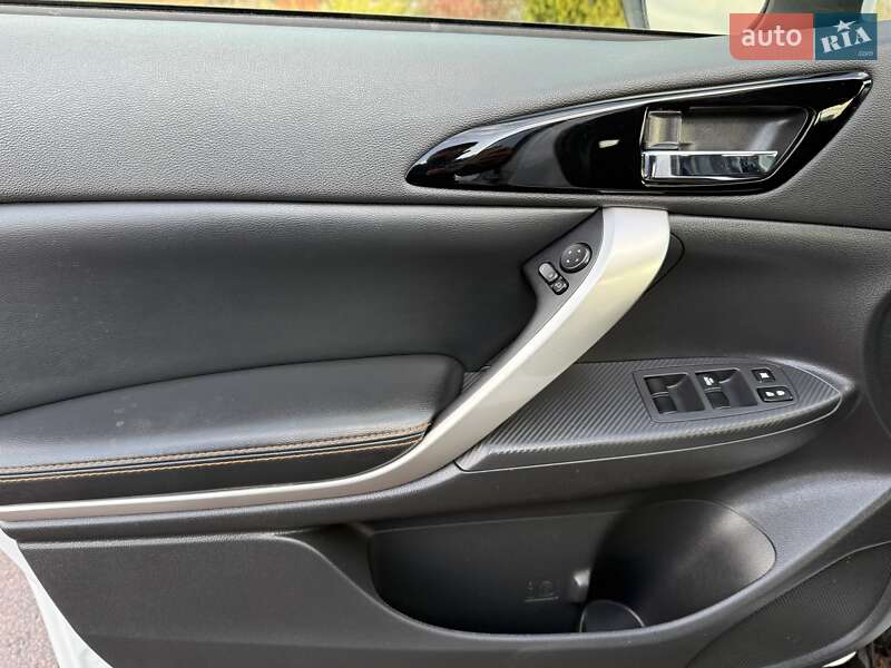 Позашляховик / Кросовер Mitsubishi Eclipse Cross 2018 в Борисполі