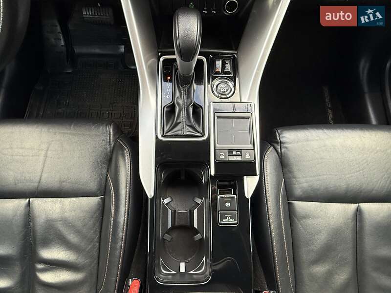 Позашляховик / Кросовер Mitsubishi Eclipse Cross 2018 в Борисполі