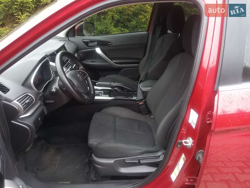 Внедорожник / Кроссовер Mitsubishi Eclipse Cross 2019 в Шепетовке фото 20 Внедорожник / Кроссовер Mitsubishi Eclipse Cross 2019 в Шепетовке