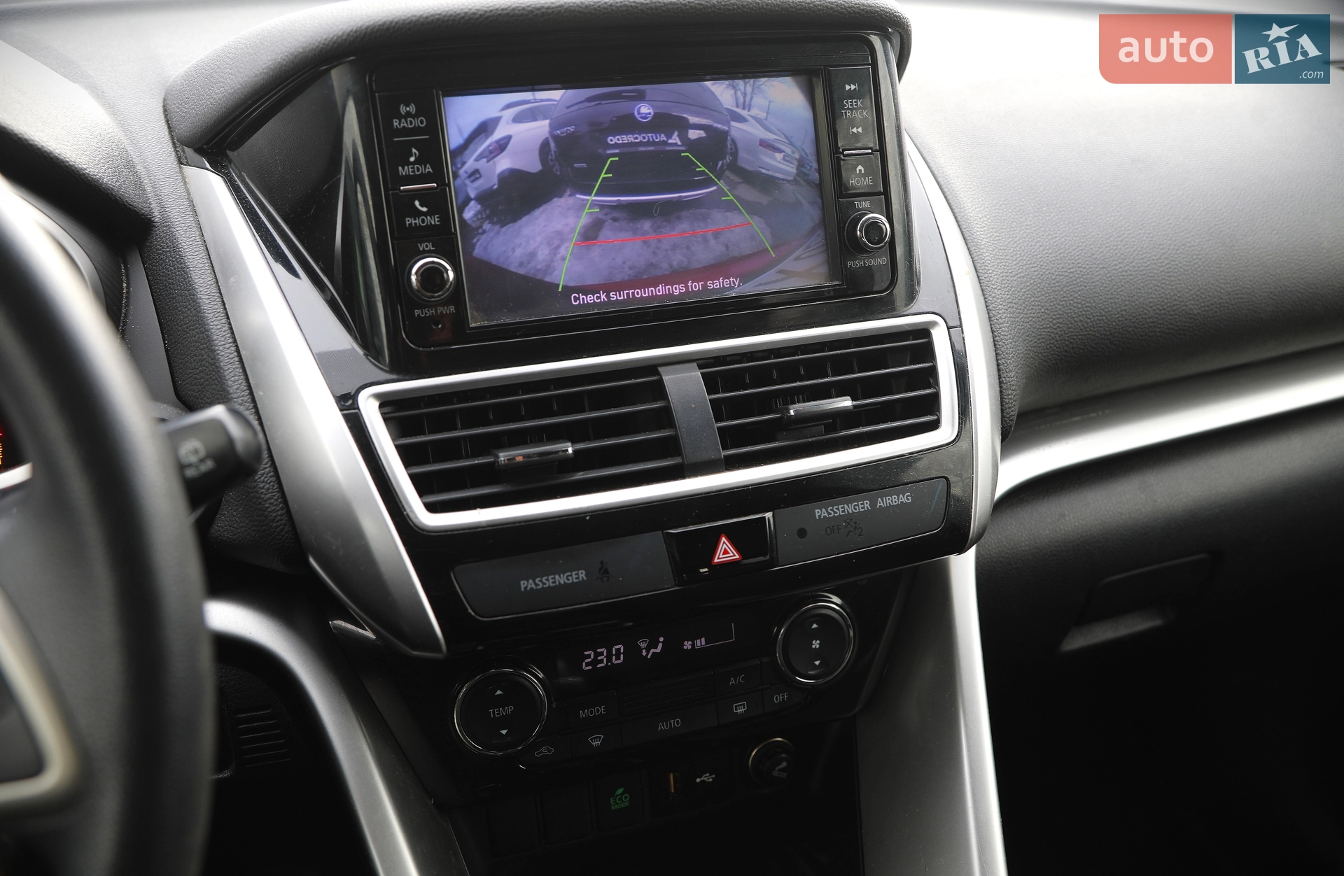 2019 Mitsubishi Eclipse Cross - мініатюра 18