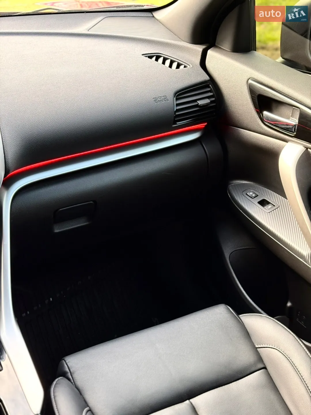 2023 Mitsubishi Eclipse Cross - мініатюра 27